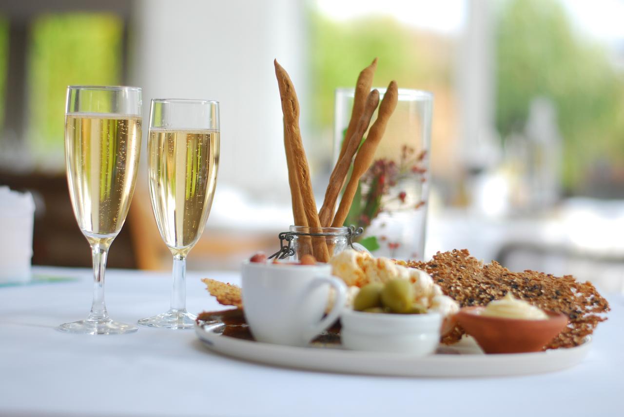 Lyng Dal Hotel Og Restaurant Ry Buitenkant foto
